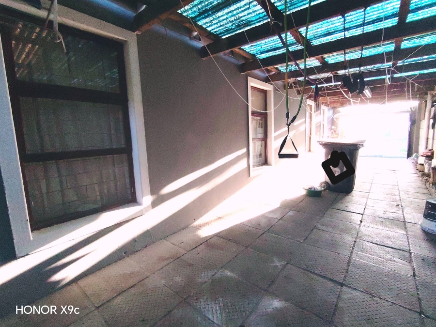 4 Bedroom Property for Sale in Forest Village Western Cape